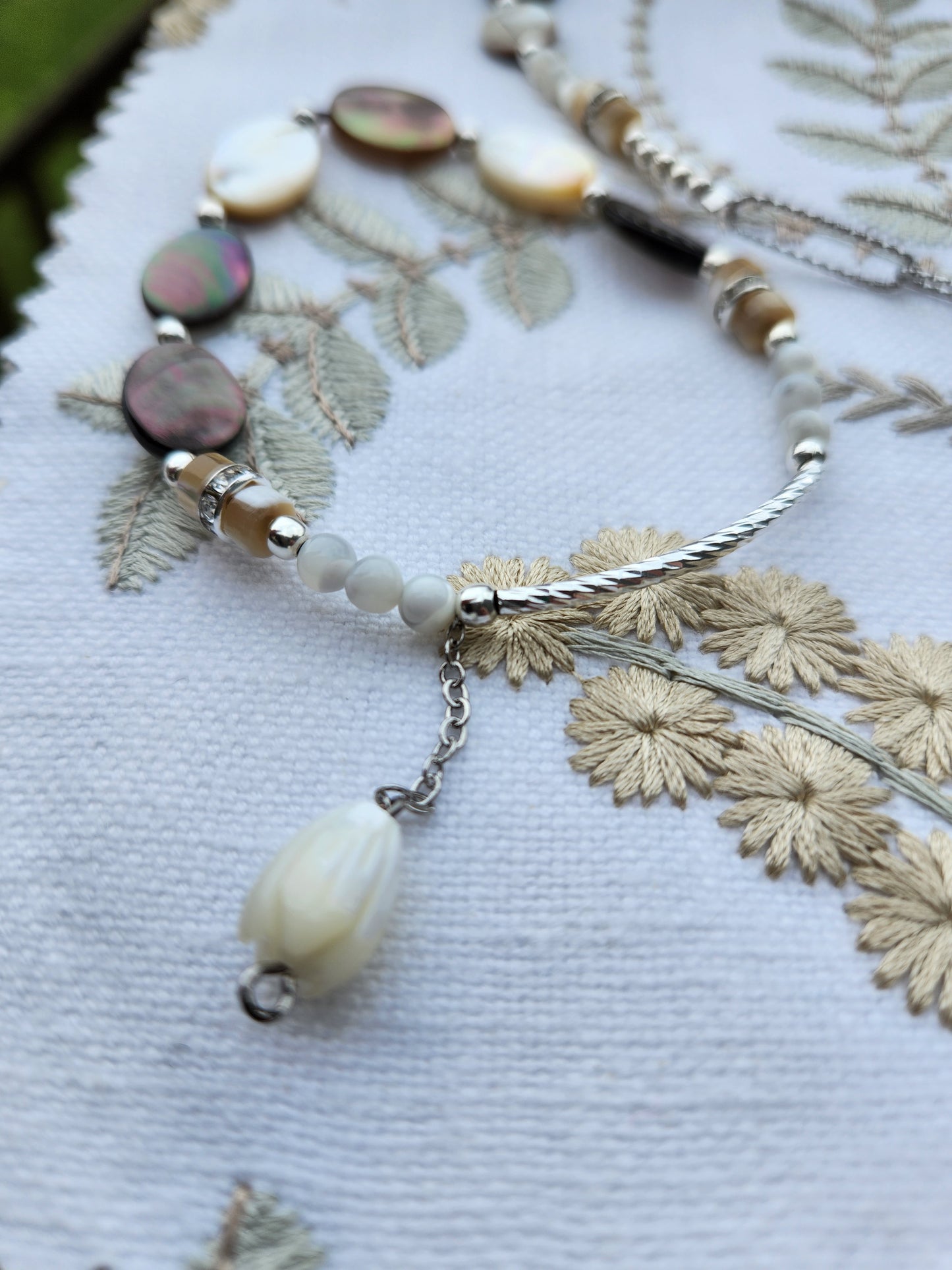Cat Shell Necklace and Bracelet set