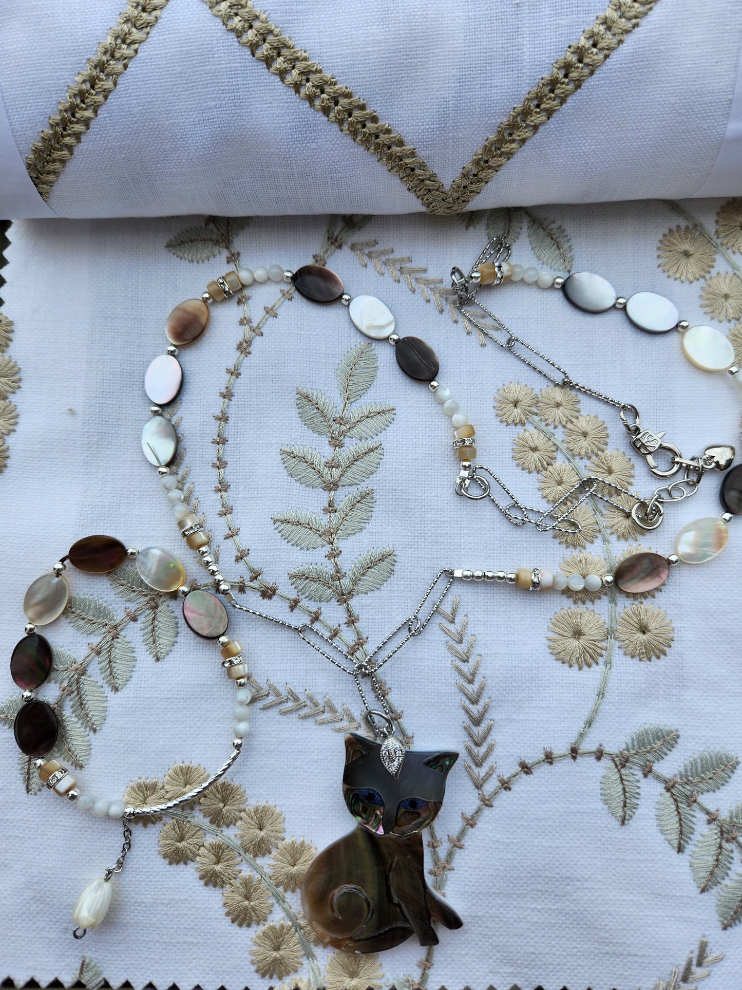 Cat Shell Necklace and Bracelet set