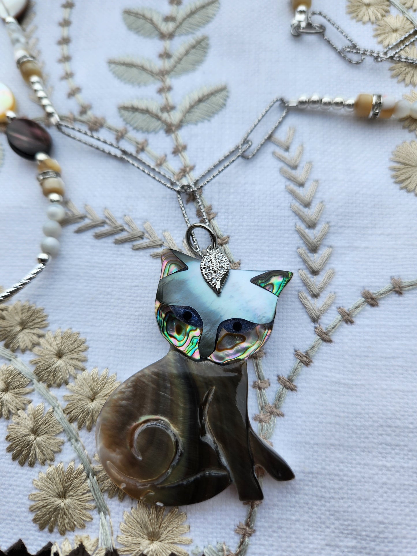 Cat Shell Necklace and Bracelet set