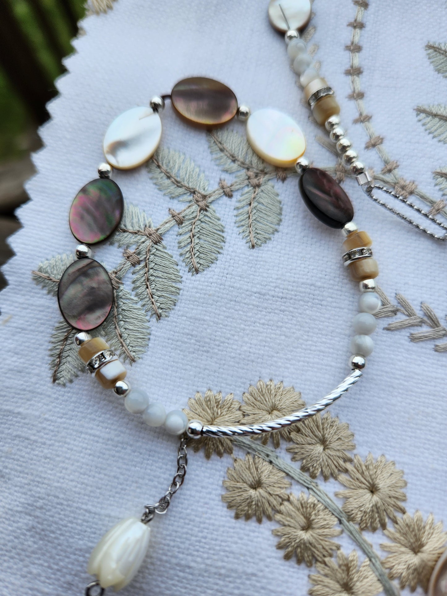 Cat Shell Necklace and Bracelet set
