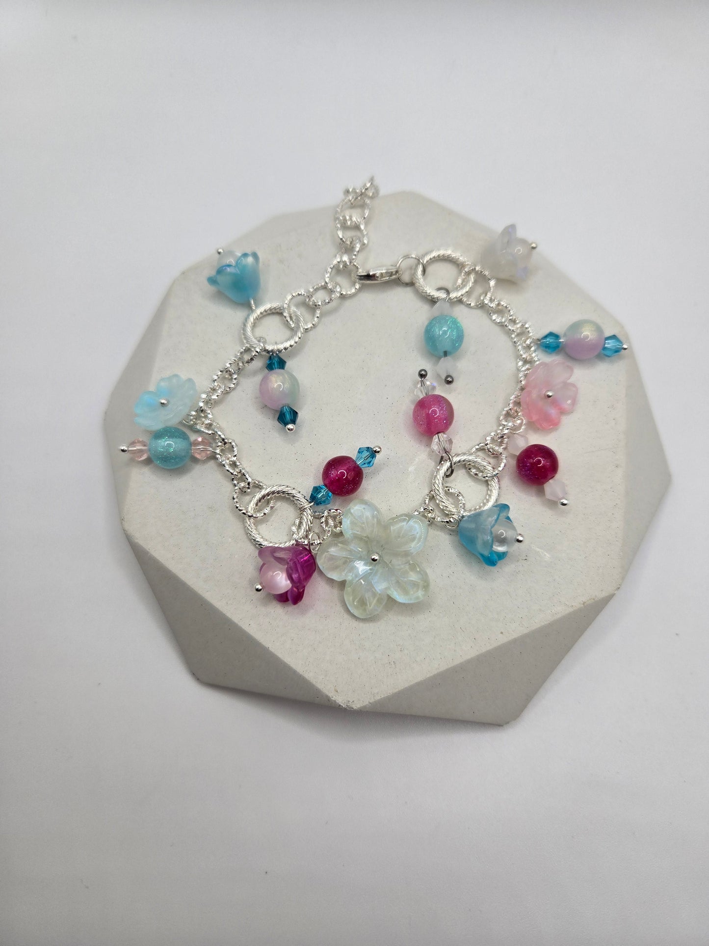 Fun Glass Dangle Flower Bracelet with Silver-Tone Chain