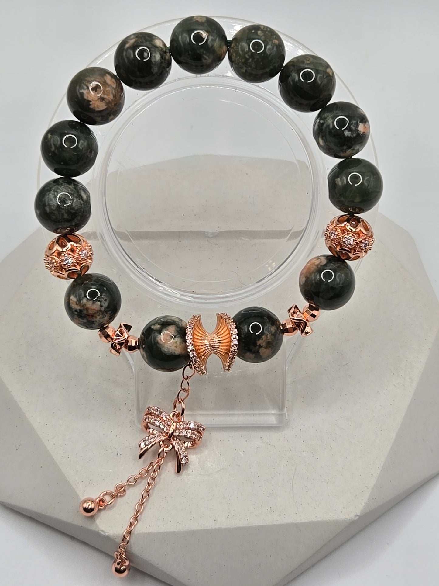 Green Sakura Flower Agate Bracelet