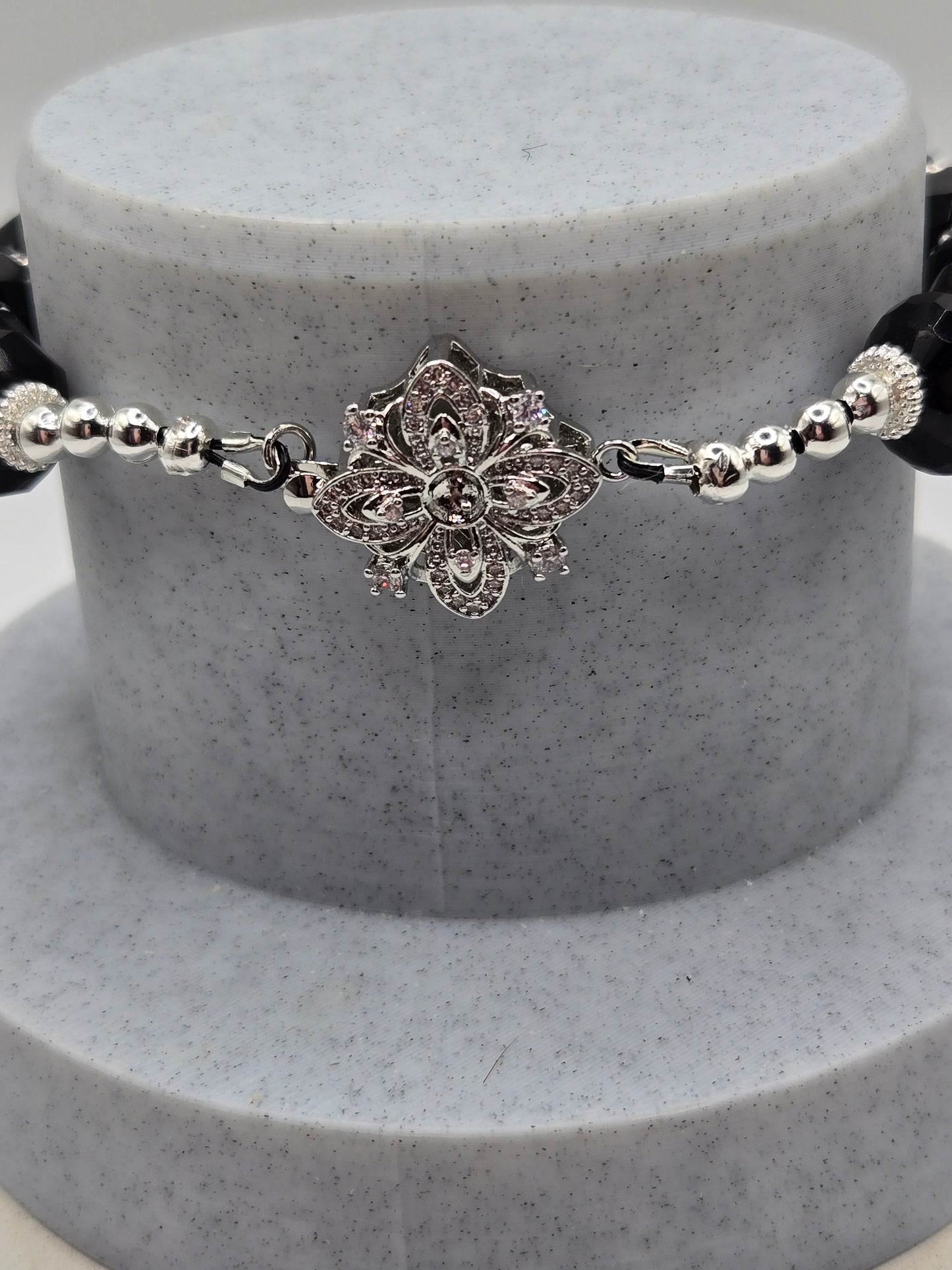 Faceted Black Onyx Celestial Heart Bracelet – Mystical Elegance & Sparkling Charm