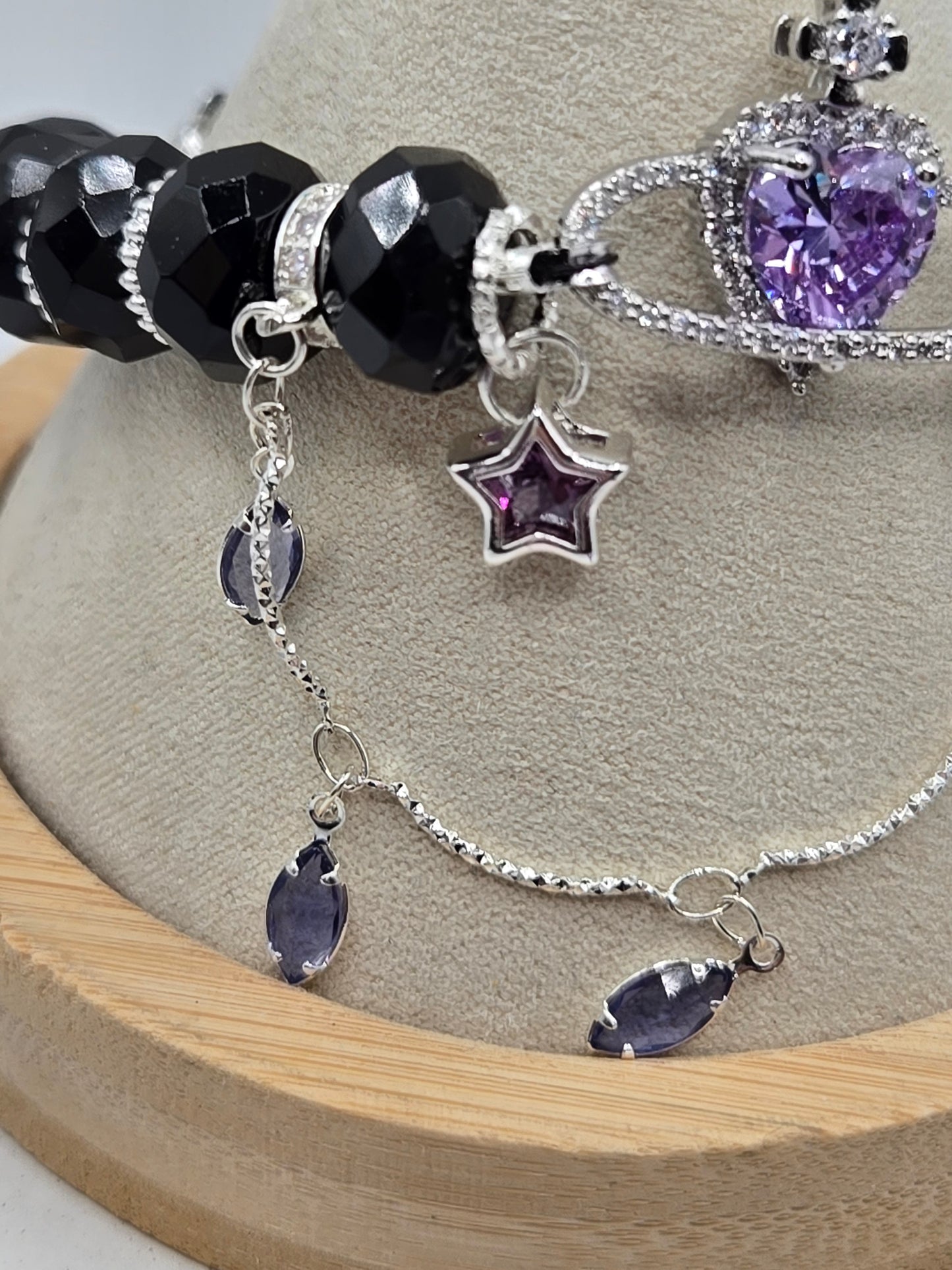 Faceted Black Onyx Celestial Heart Bracelet – Mystical Elegance & Sparkling Charm