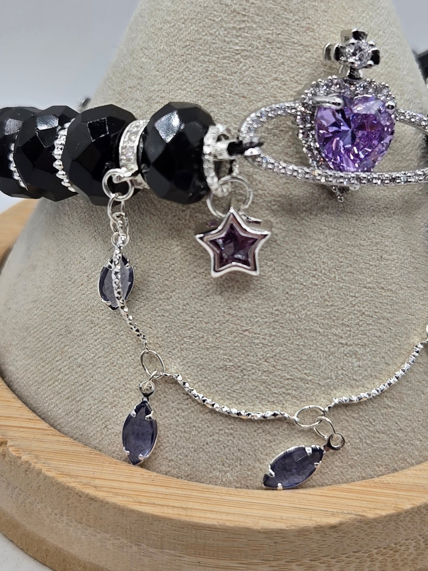 Faceted Black Onyx Celestial Heart Bracelet – Mystical Elegance & Sparkling Charm