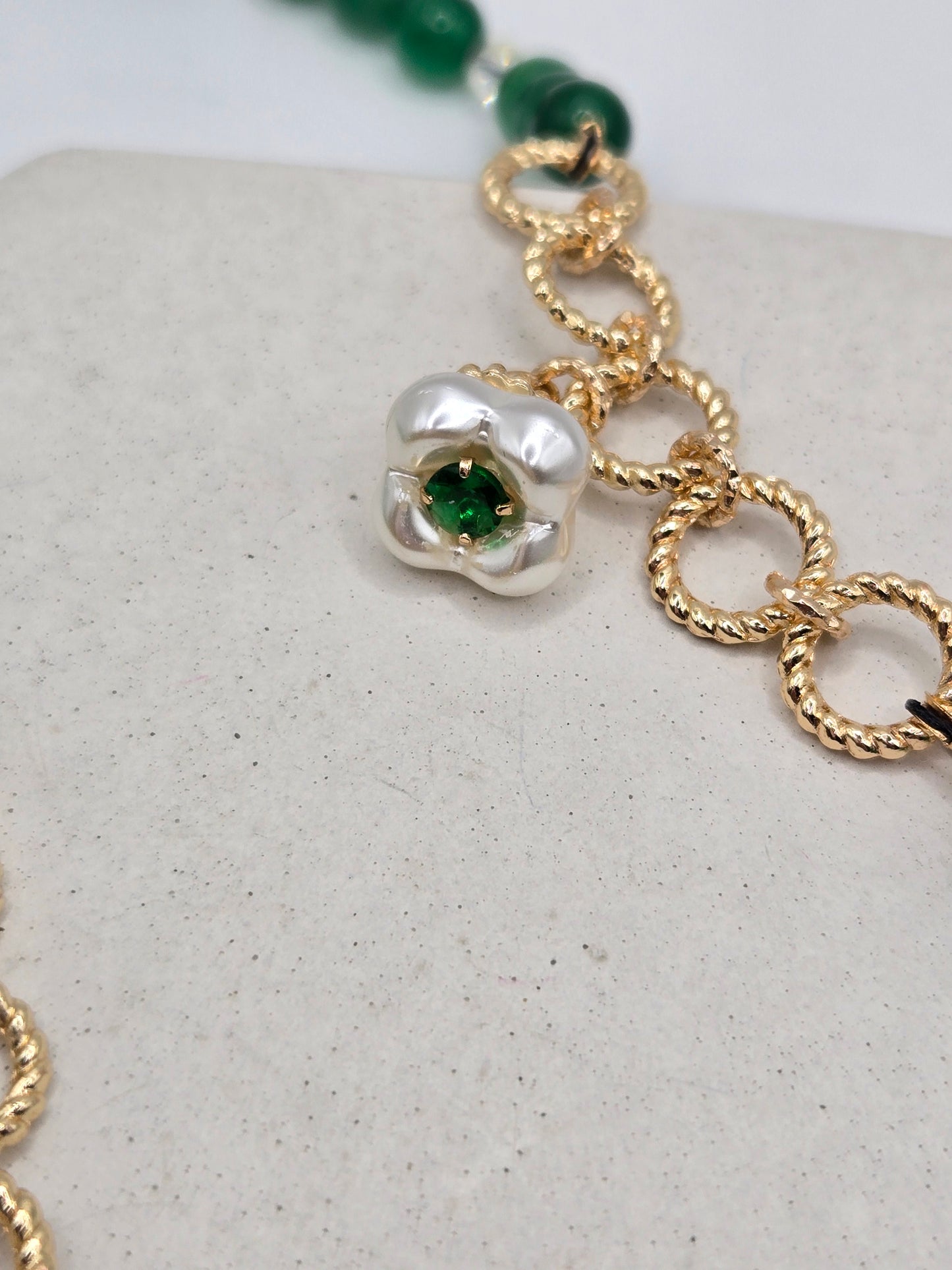 Green Agate & Pearl Necklace and Bracelet Set – Timeless Elegance & Feminine Charm
