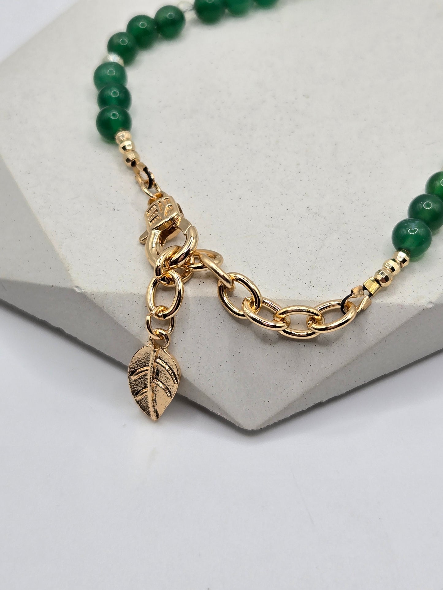 Green Agate & Pearl Necklace and Bracelet Set – Timeless Elegance & Feminine Charm
