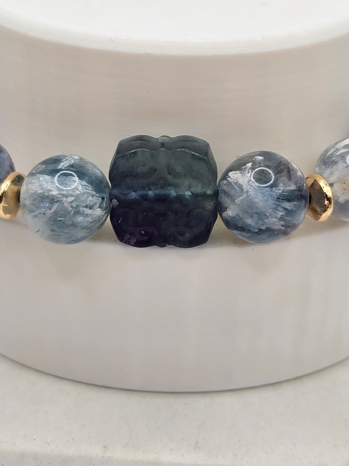 Feather Fluorite Bracelet with Fluorite Charms – Mystical Elegance & Natural Beauty