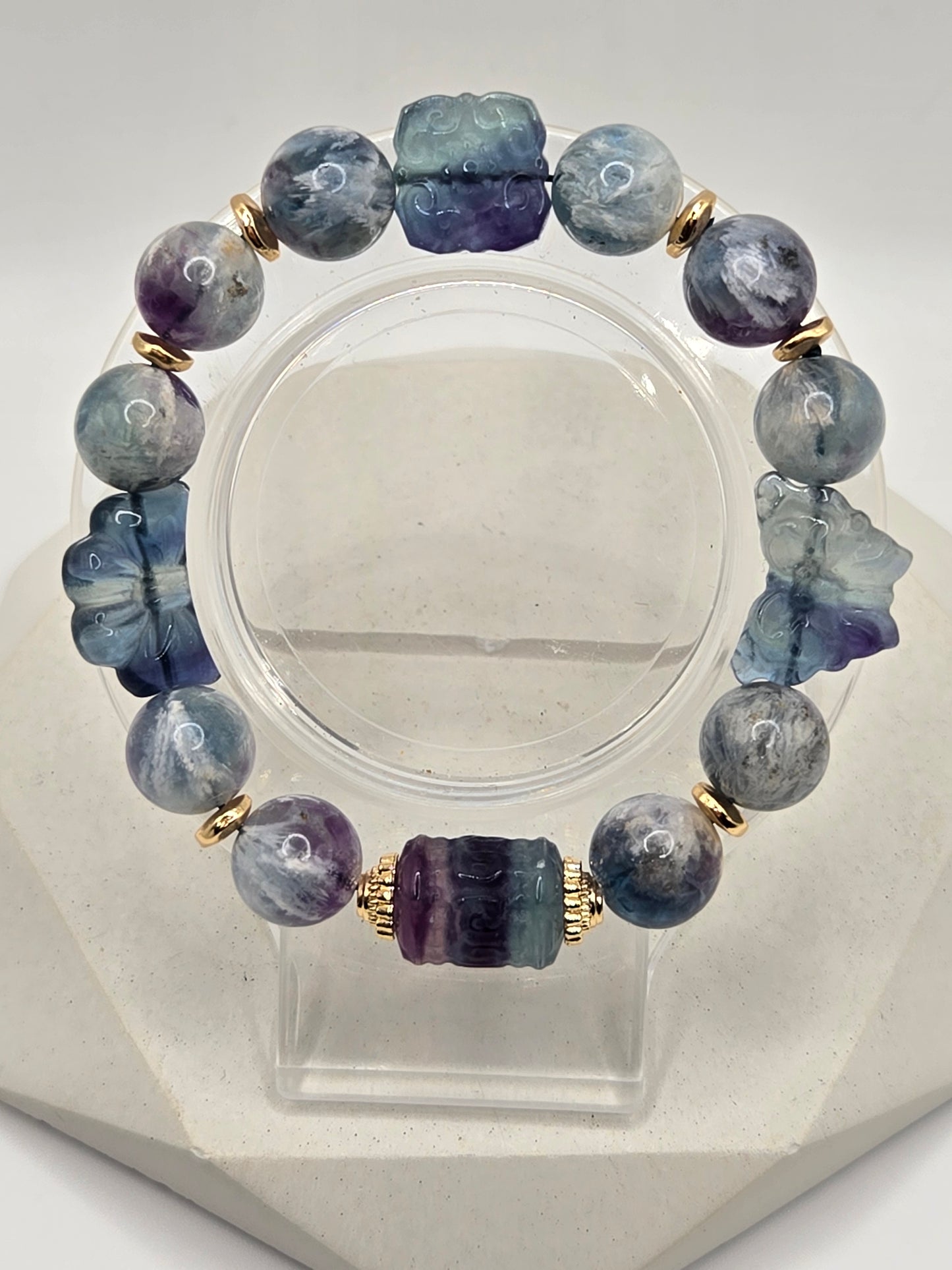 Feather Fluorite Bracelet with Fluorite Charms – Mystical Elegance & Natural Beauty