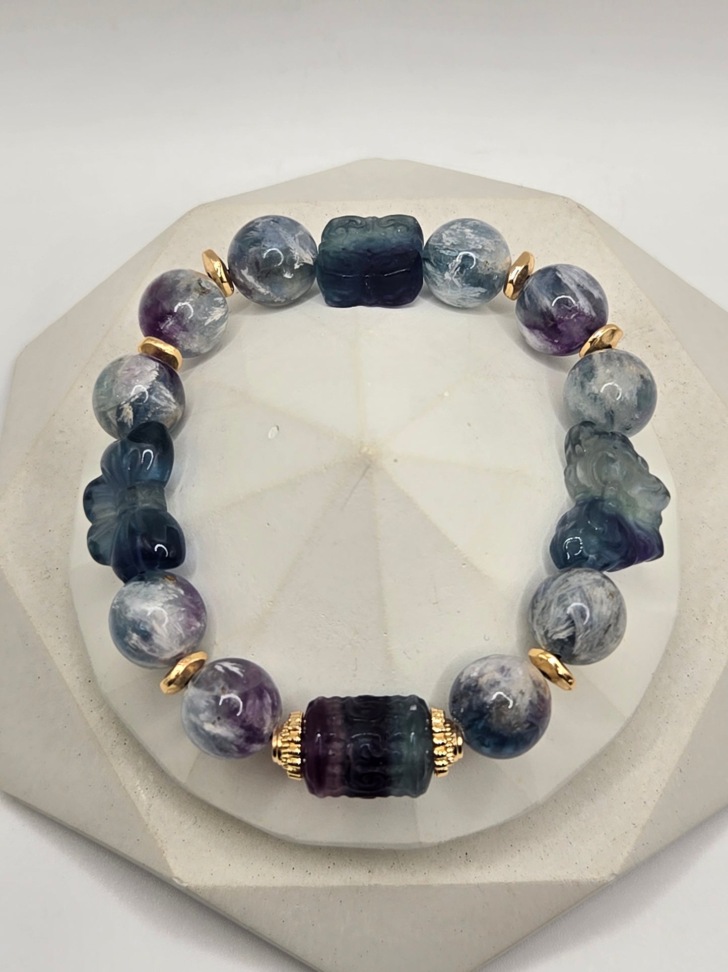Feather Fluorite Bracelet with Fluorite Charms – Mystical Elegance & Natural Beauty