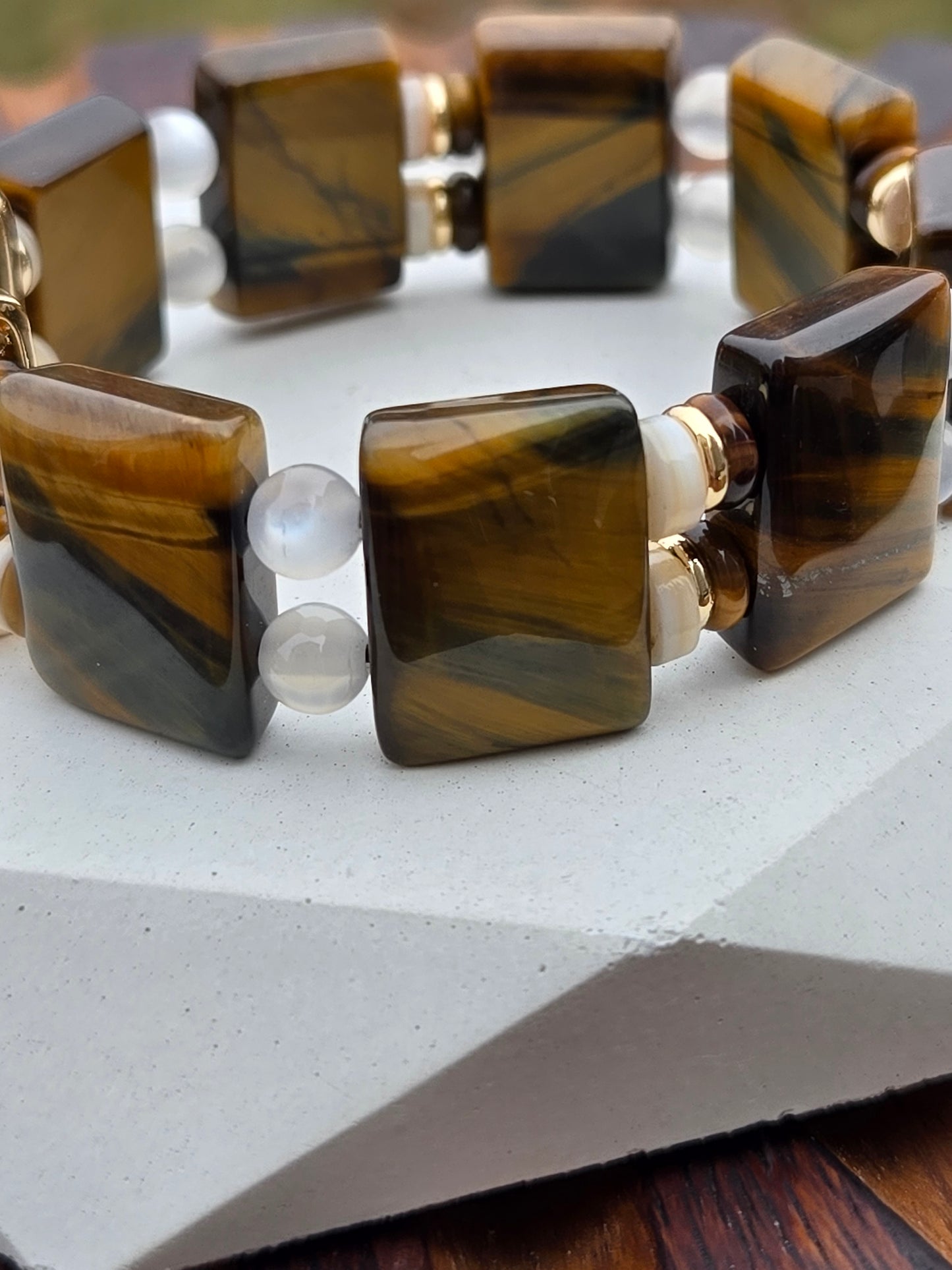 Tiger's Eye Necklace and Bracelet Set – Bold, Natural Elegance with a Touch of Gold