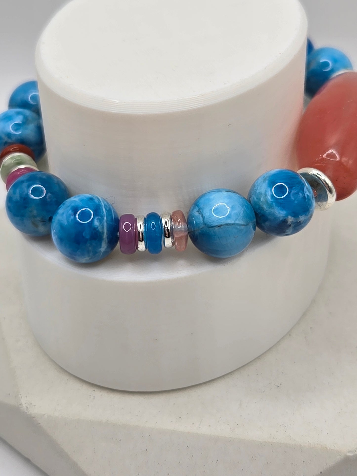 Blue apatite, Smelting Quartz and Mixed agate bracelet
