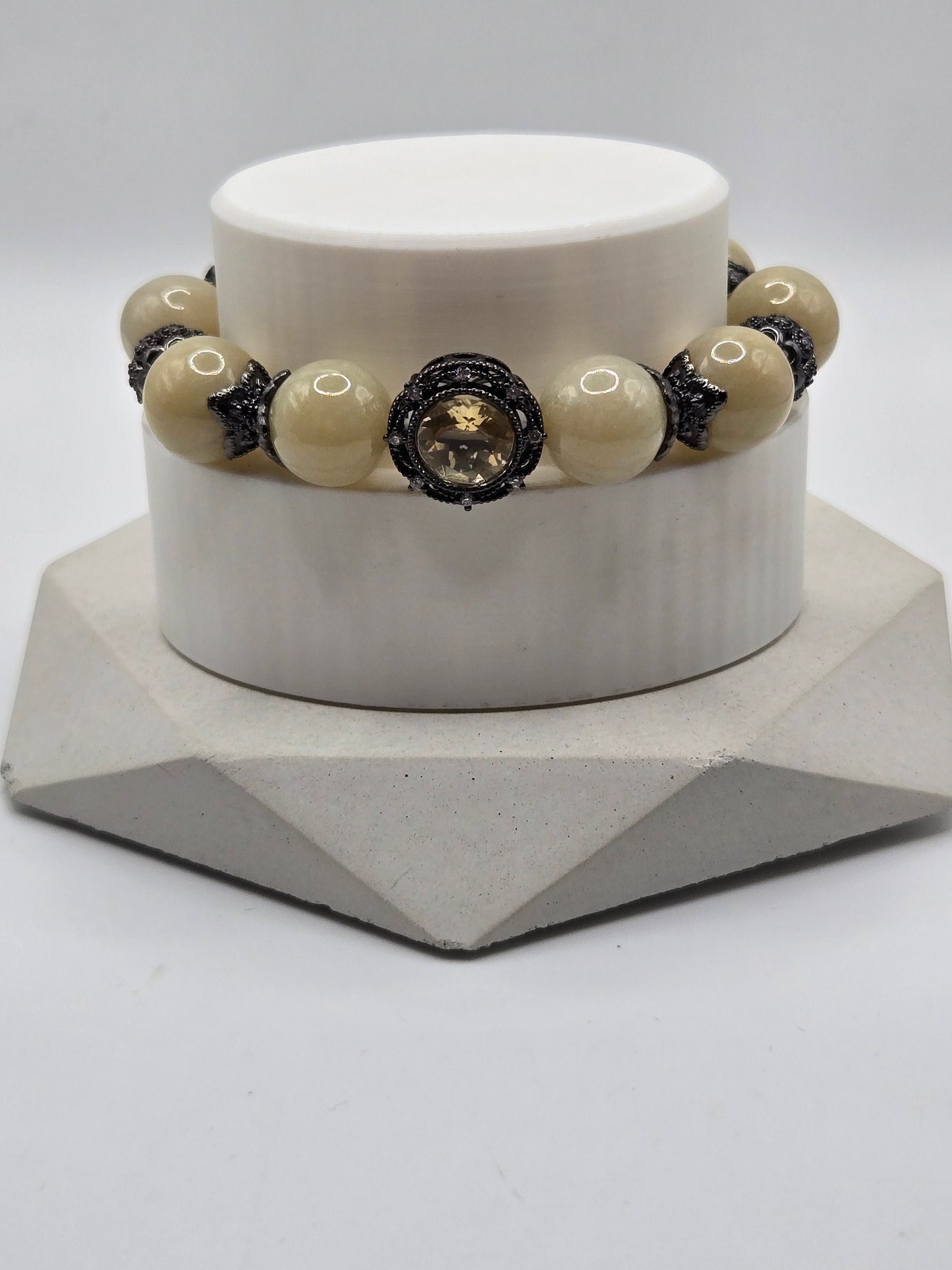 Cream Myanmar Jade Bracelet with Citrine