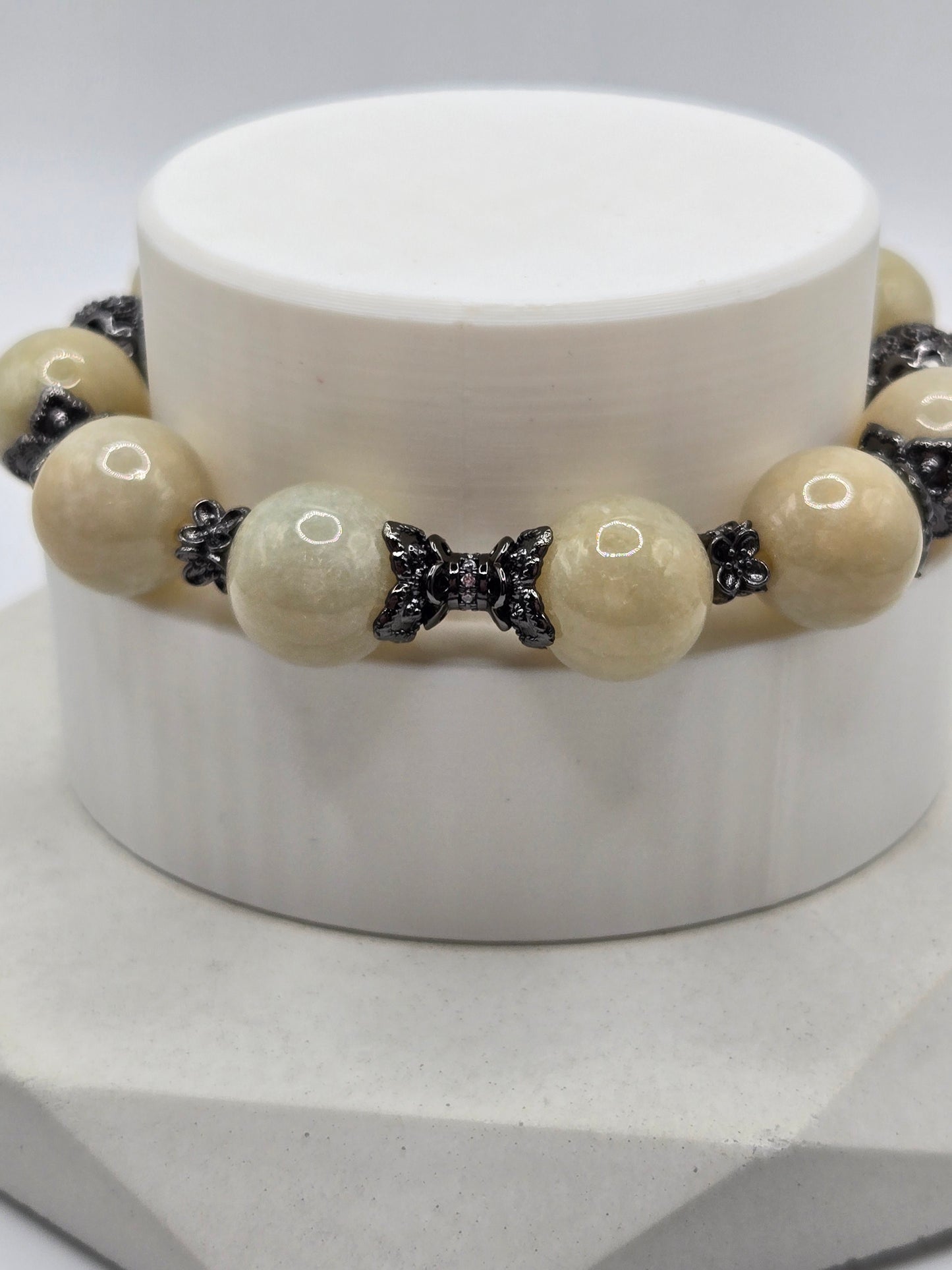 Cream Myanmar Jade Bracelet with Citrine