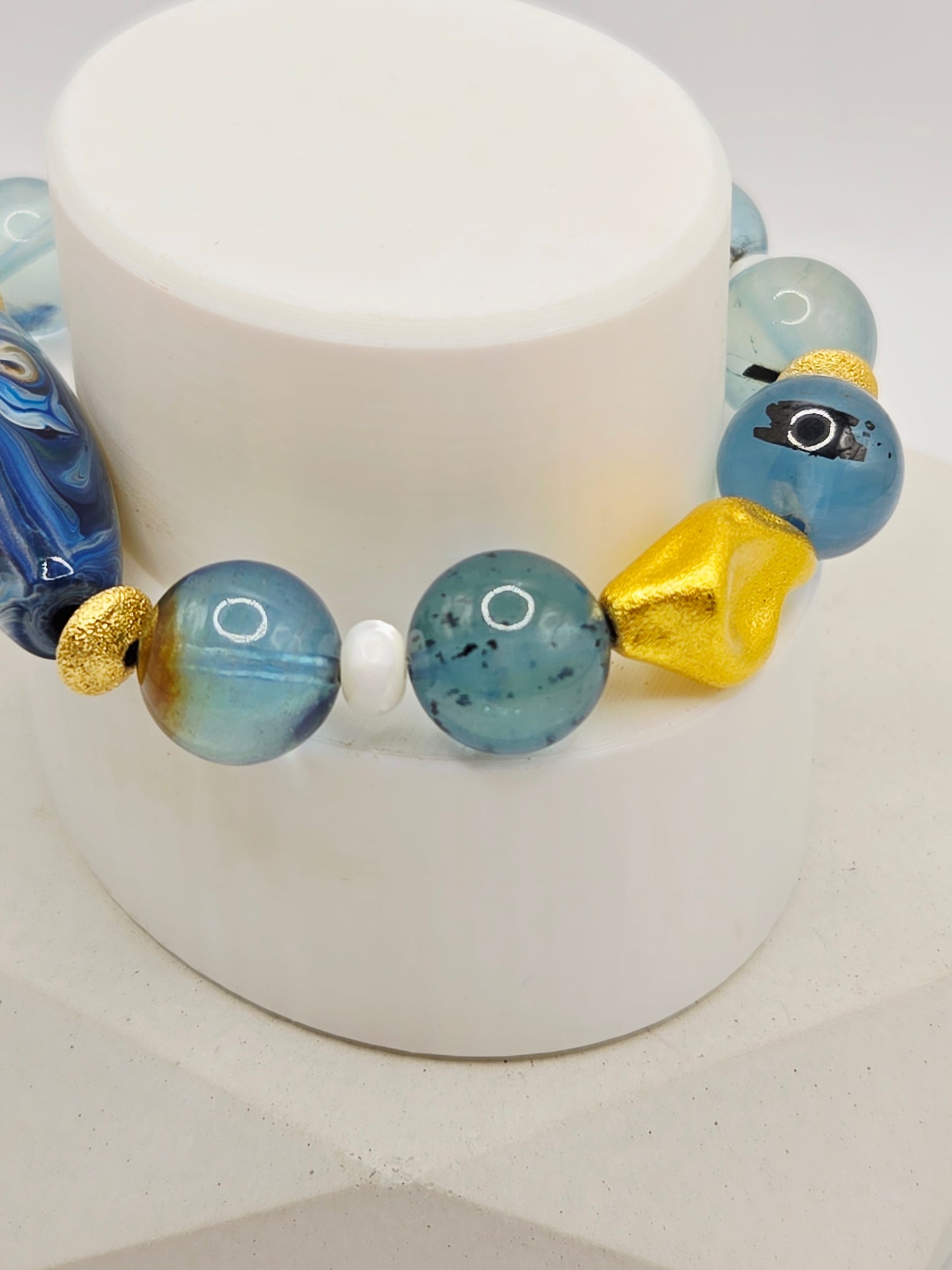 Aquamarine Bracelet with Daqi Barrel Focal Bead