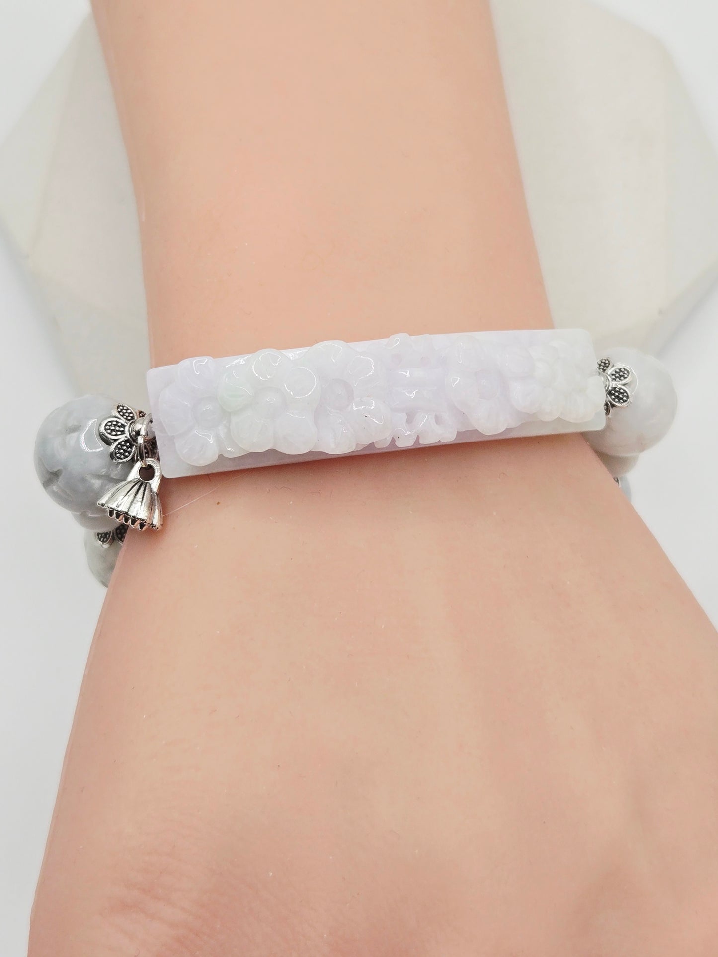 Carved Jadeite Flower Bracelet